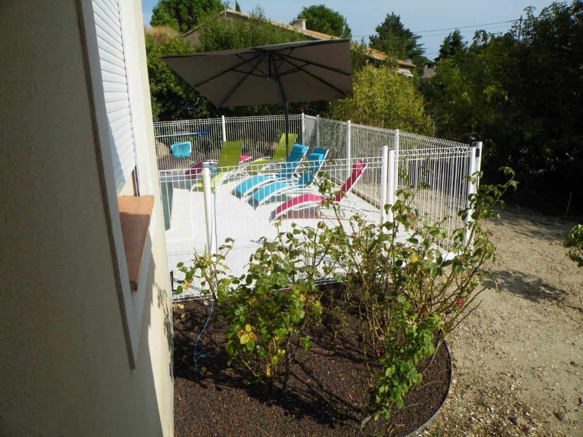 Maison Tout Confort Avec Piscine A Bedarrides Exterior photo